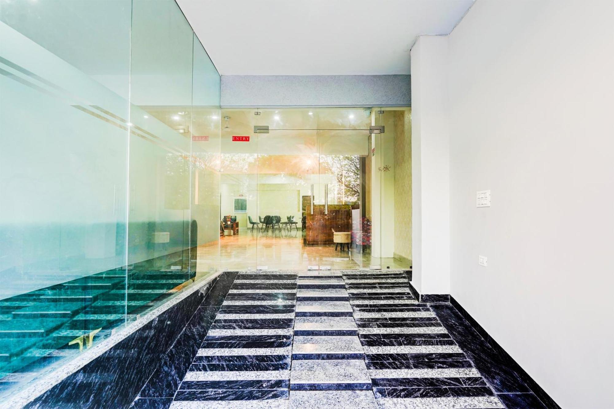 Super Townhouse Sector 86 Near Sector 83 Metro Station Hotel Noida Exterior photo