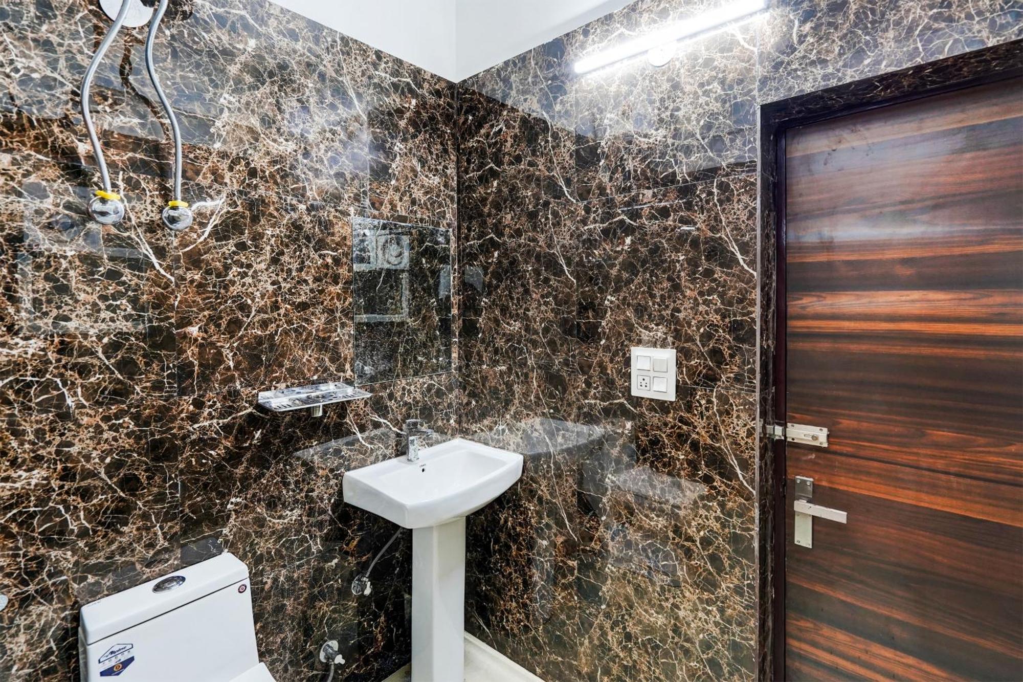 Super Townhouse Sector 86 Near Sector 83 Metro Station Hotel Noida Exterior photo