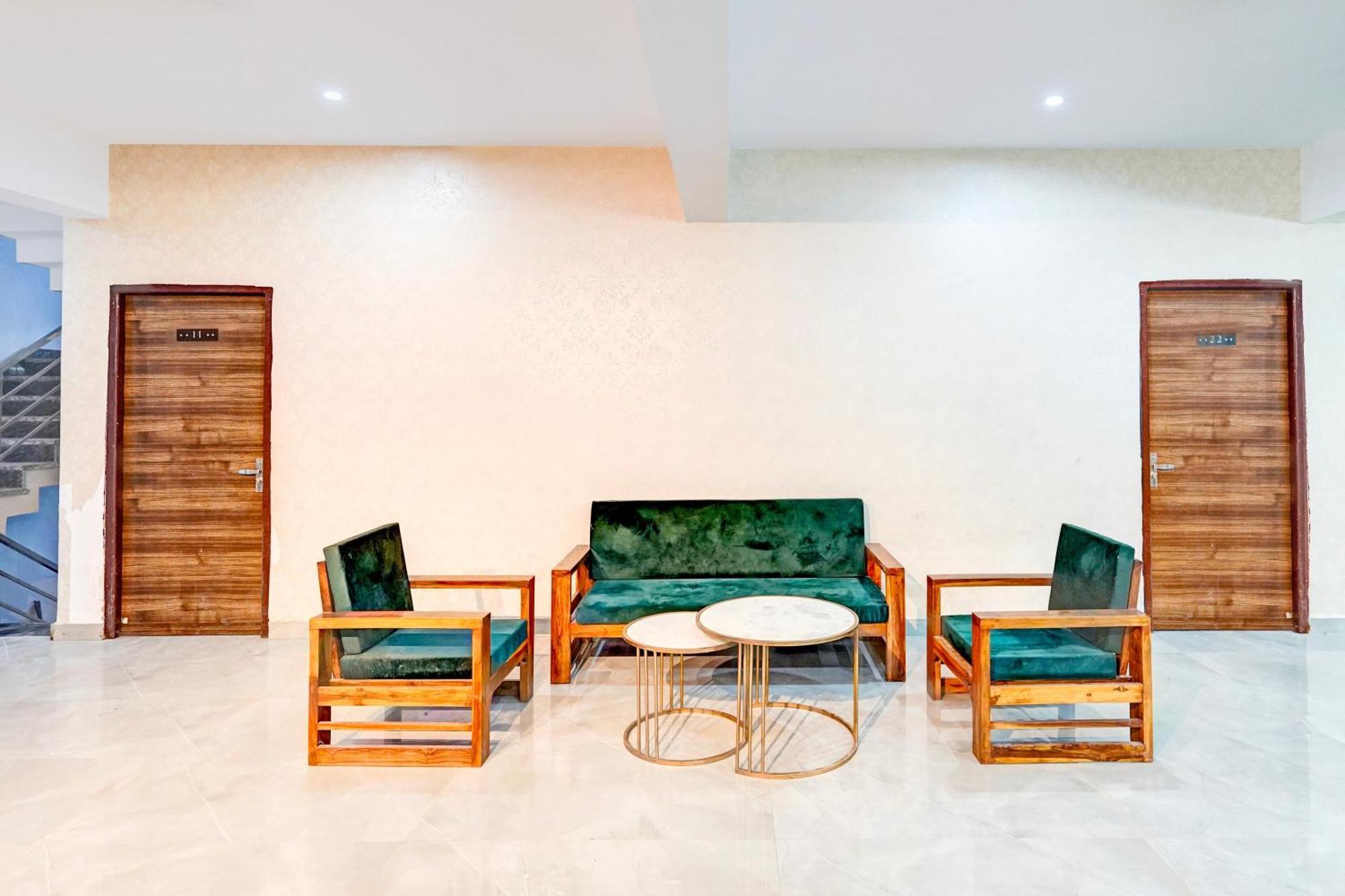 Super Townhouse Sector 86 Near Sector 83 Metro Station Hotel Noida Exterior photo