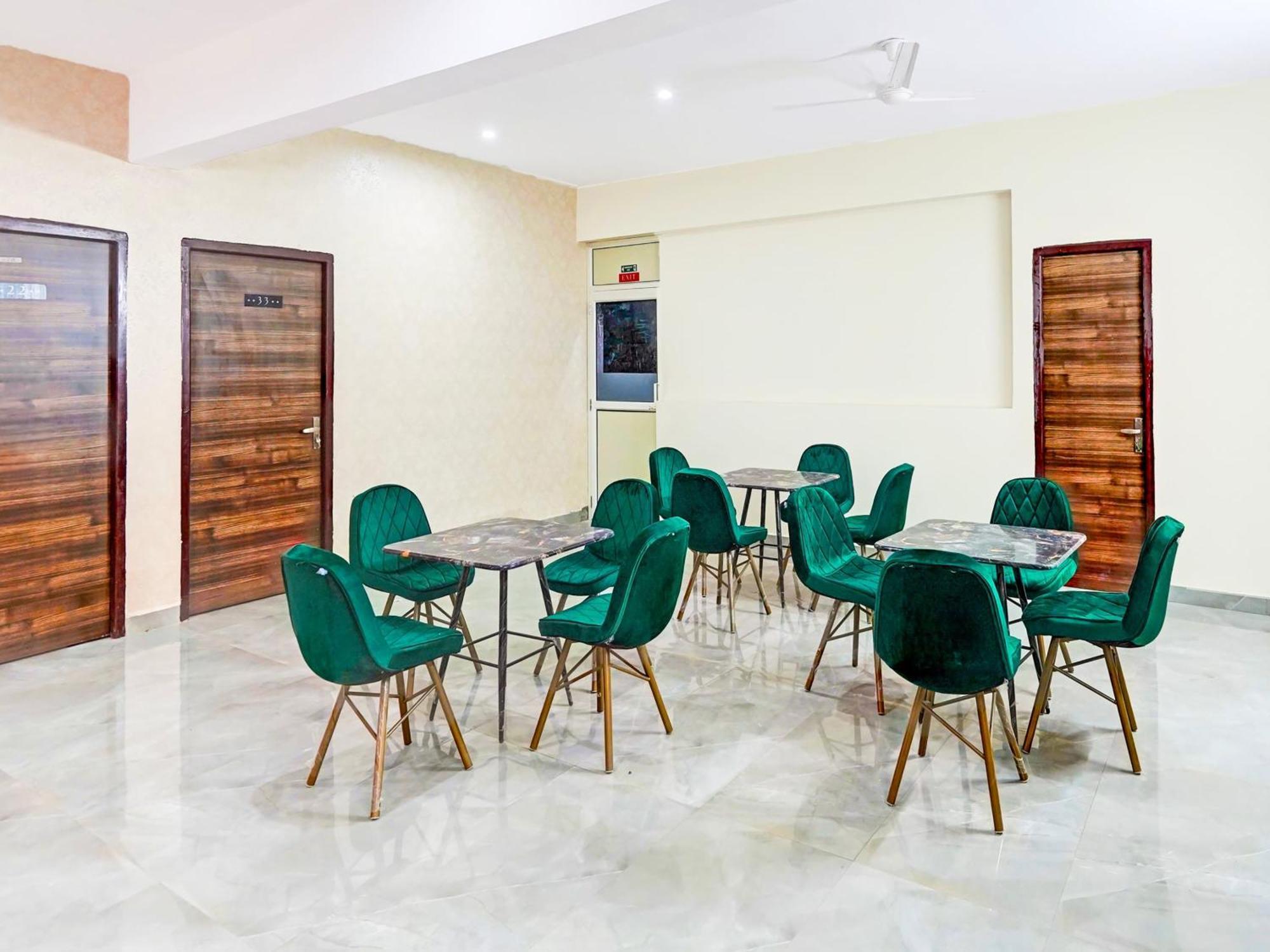 Super Townhouse Sector 86 Near Sector 83 Metro Station Hotel Noida Exterior photo
